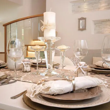 Cozy In Seget Donji With Jacuzzi Holiday home Trogir